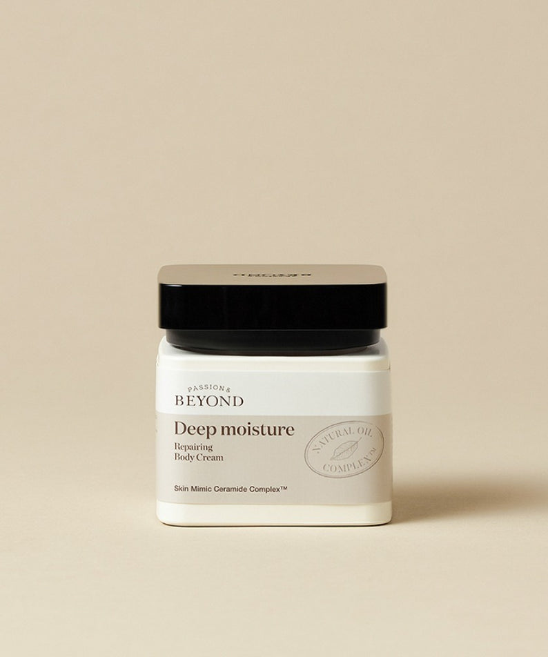 PASSON & BEYOND Deep Moisture Repairing Body Cream 150ml, pot crème sur fond beige, marque bien visible.