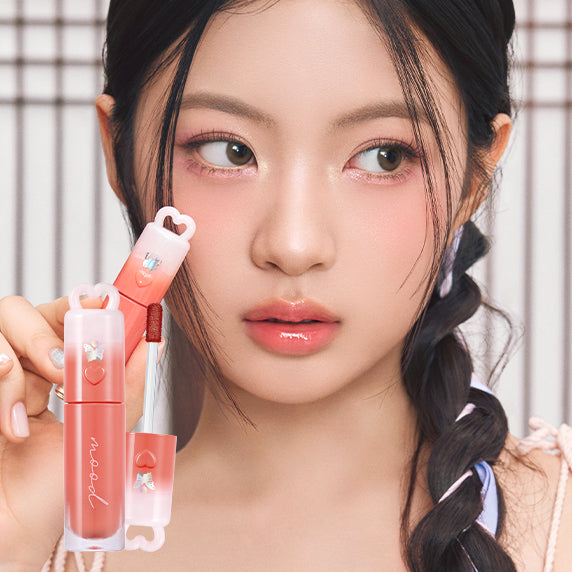 PERIPERA Ink Mood Glowy Tint sur maquillage lumineux, maquilleuse en plan rapproché, ambiance coréenne, produit brand