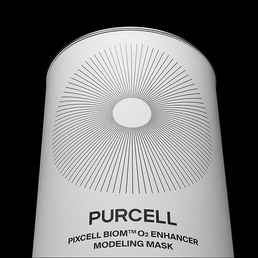 Décrivez l'image : PURCELL PixelBiome™ O₂ Enhancer Modeling Mask de la marque PURCELL, face avant sur fond noir.