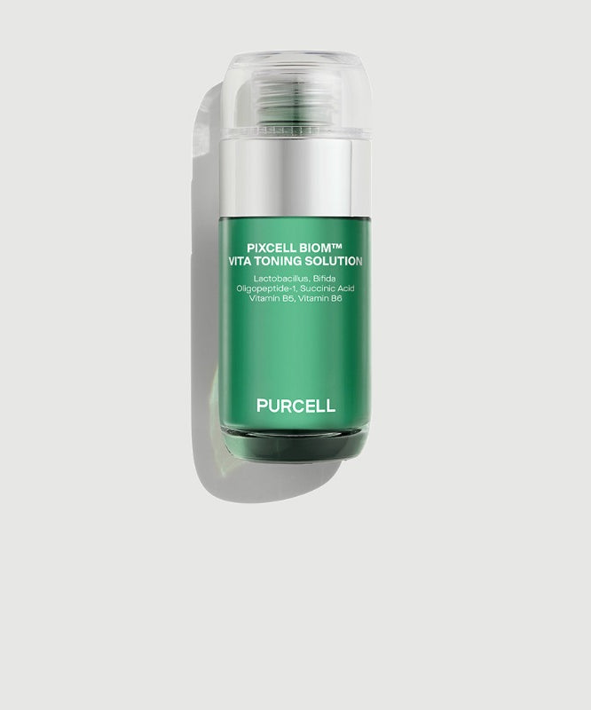 PURCELL PixelBiome™ Vita Toning Solution 120mL de PURCELL en flacon vert sur fond clair, produit cosmétique.