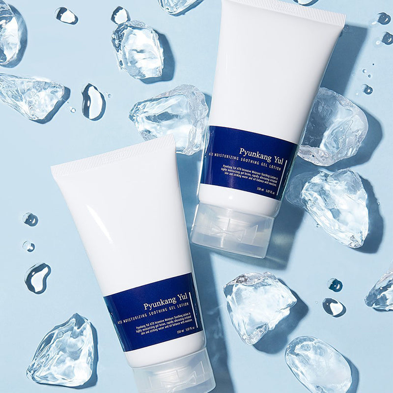 PYUNGKANG YUL Ato Moisture-Enhancing Soothing Gel Lotion 150ml de Pyungkang Yul, en flacons sur fond glace