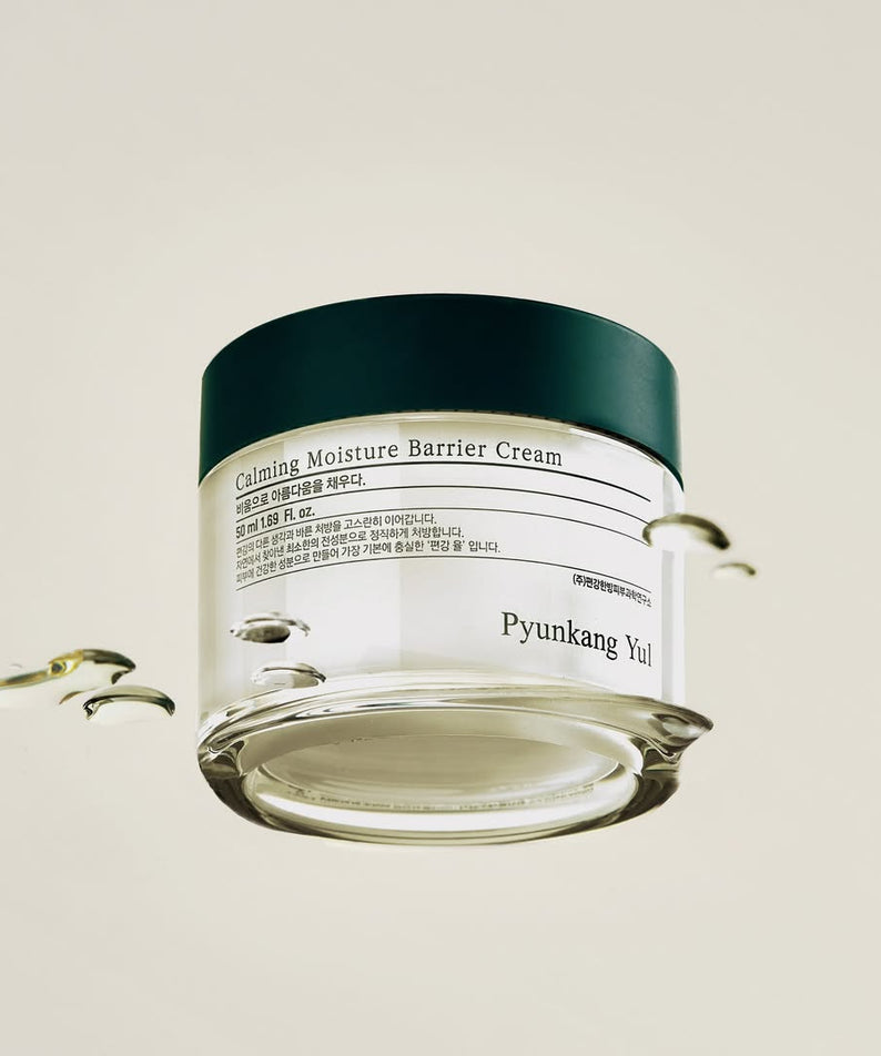Crème nourrissante PYUNKANG YUL Calming Moisture Nourishing Cream 50ml en pot, hydratation et apaisement pour la peau sensible.