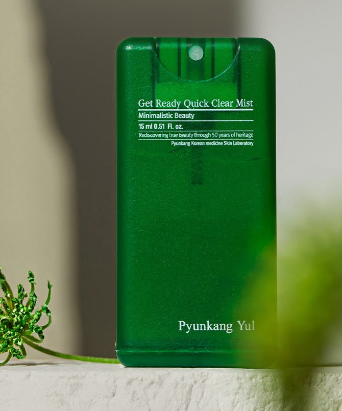 PYUNKANG YUL Get Ready Quick Clear Mist 15ml, vaporisateur beauté minimaliste pour une peau éclatante.