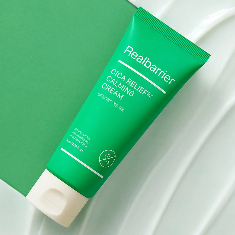 REAL BARRIER Cica Relief Rx Calming Cream 60ml, tube vert sur fond vert et blanc, aspect apaisant de marque Real Barrier.
