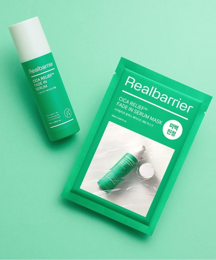 REAL BARRIER Cica Relief Rx Fade-In Serum Mask 10 Sheets sur fond vert, produit de soin pour la peau, hydratation intense.