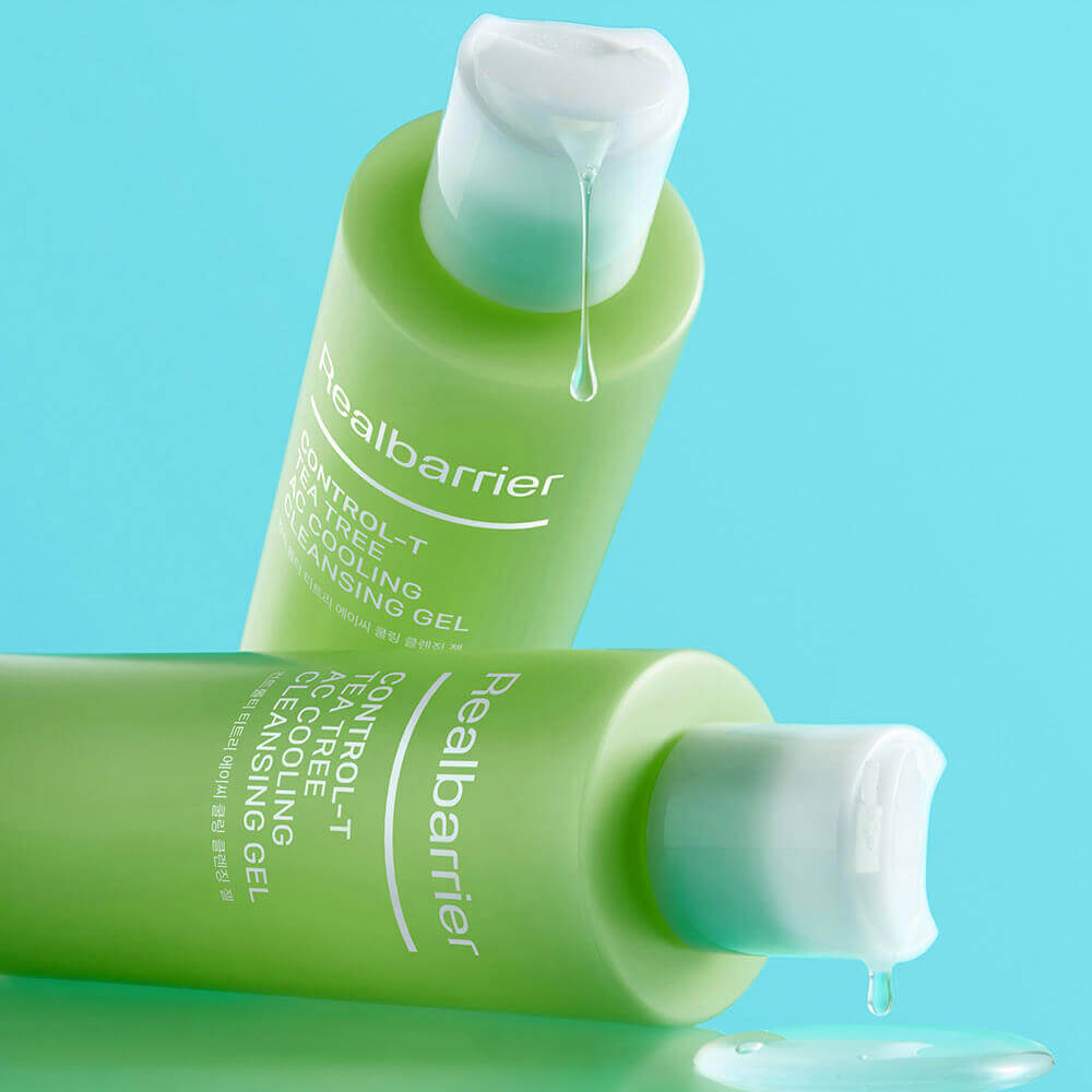REAL BARRIER Control-T Tea Tree AC Cooling Cleansing Gel 200ml : gel rafraîchissant Décris l'image en français, marque sur flacon vert
