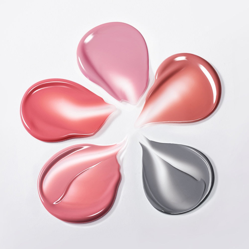 ROMAND x Joanne Friends The Juicy Lasting Tint, taches dégradées et cœurs brillants, visuel maquillage sur fond clair.