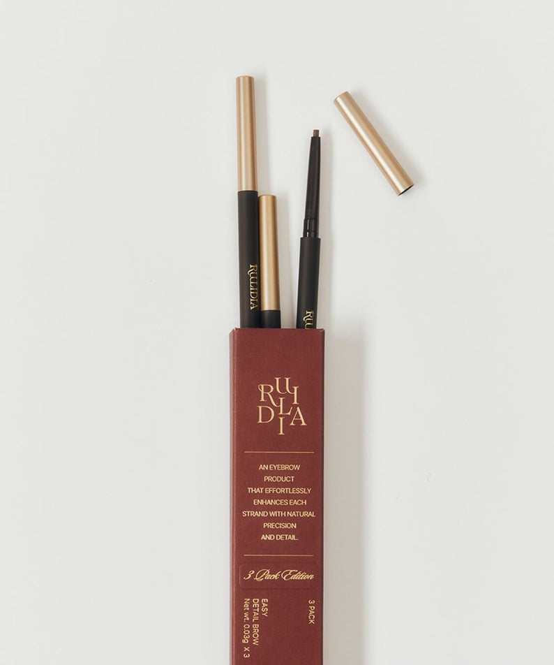 RULIDIA Easy Detail Brow de la marque RULIDIA, sur fond clair, avec applicateur et tube pour sourcils.