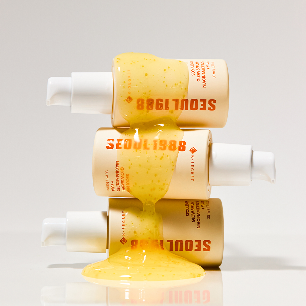 SEOUL 1988  Niacin Yuja Serum 30ml de la marque Seoul 1988, flacons sur fond blanc, gel jaune texturé