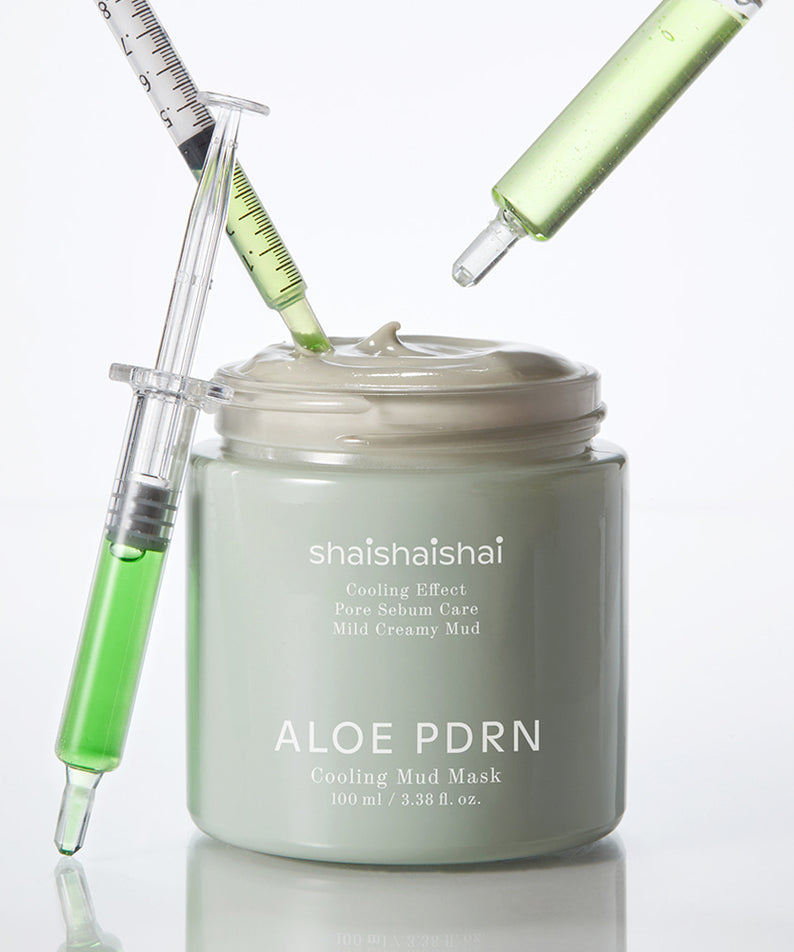 SHAISHAISHAI [1+1]Aloe PDRN Cooling Mud Mask 100ml, masque à l’aloe sur flacon vert avec seringues, contexte skincare