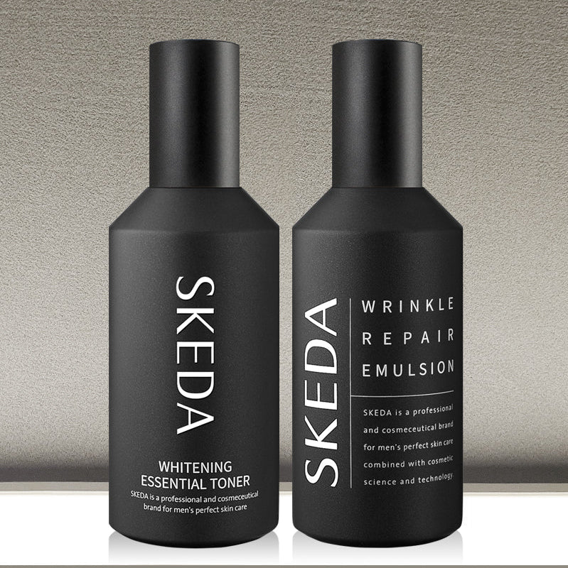 SKEDA Wrinkle & Whitening Luxury 2 Pieces Set : deux flacons SKEDA sur fond gris, émulsion anti-rides et whitening