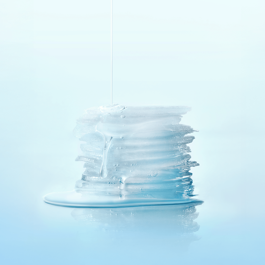 SKIN1004 Madagascar Centella-Hyalu-Cica Jelly Fit Ampoule Pads (60 sheets) de la marque SKIN1004, gel bleu sur fond bleu clair.