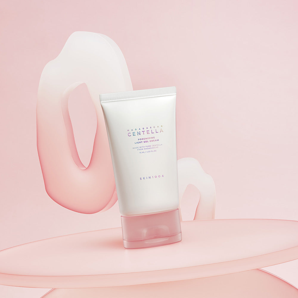 SKIN1004 Madagascar Centella Poremizing Light Gel Cream 75ml de SKIN1004, tube sur fond rose, visuel produit