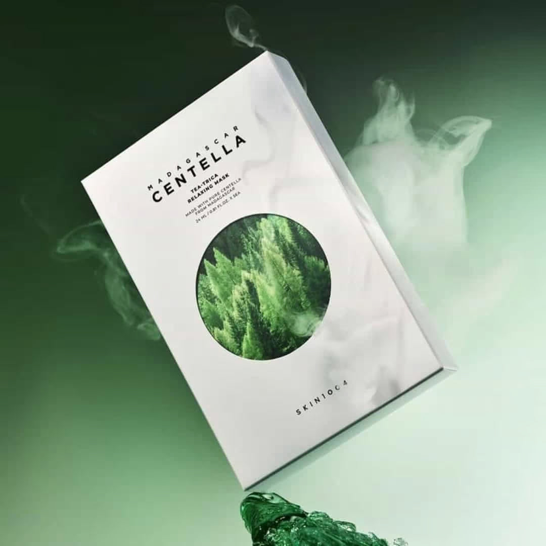 SKIN1004 Madagascar Centella Tea-trica Relaxing Mask 24ml [5 sheets] de SKIN1004, masque et emballage sur fond vert