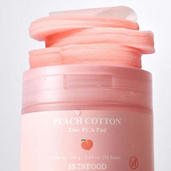 SKINFOOD [NEW] Peachy Zinc PCA Pad 70 sheets, packaging rose « Peach Cotton » sur fond blanc, vue rapprochée.