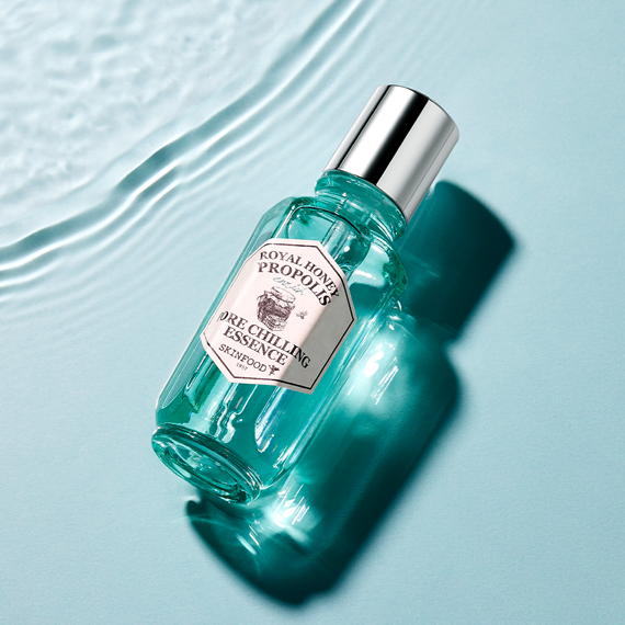 SKINFOOD Royal Honey Propolis Enrich Pore Chilling Essence 50ml disponible sur Ma petite Coree, ton Eshop 100% K-beauty en direct de Seoul