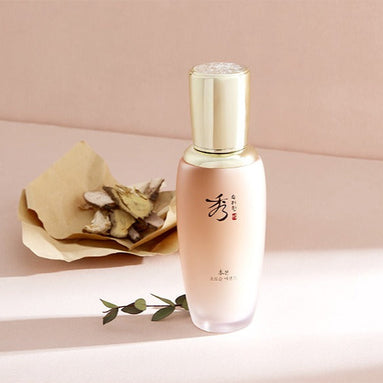 SOORYEHAN Bon Ultra-Moisturizing Essence 45ml de SOORYEHAN, flacon beige sur fond rose avec ingrédients naturels, photo produit