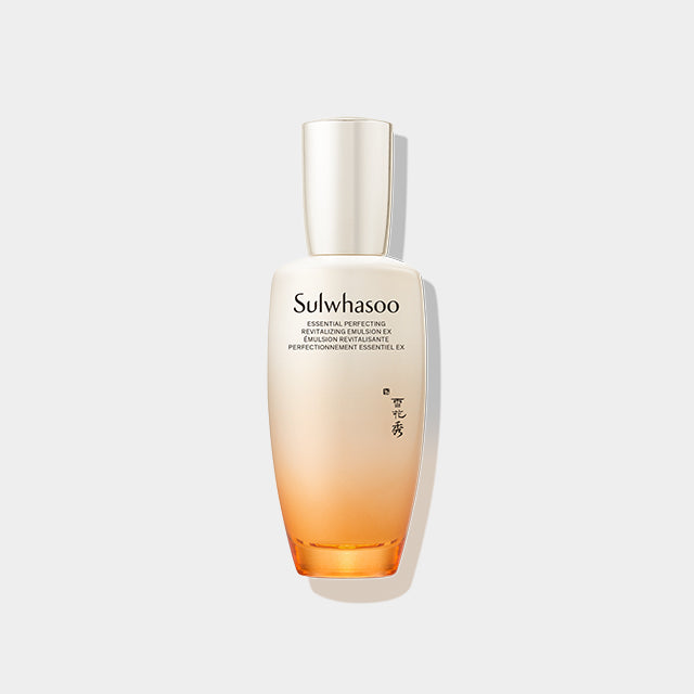 Photo du flacon SULWHASOO Essential Revitalizing Emulsion Ex 125ml sur fond clair, marque Sulwhasoo, produit cosmétique.