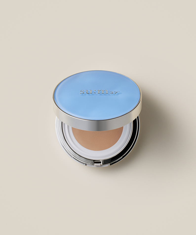 Coussin lumineux SU:M37 Water-full mesh, beauté et hydratation pour une peau éclatante.