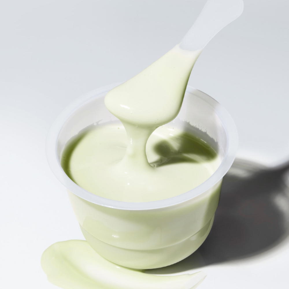 SUNGBOON EDITOR Boosting Modeling Pack Green Tomato Pore Tightening : gel vert appliqué, pot et spatule, marque SUNGBOON