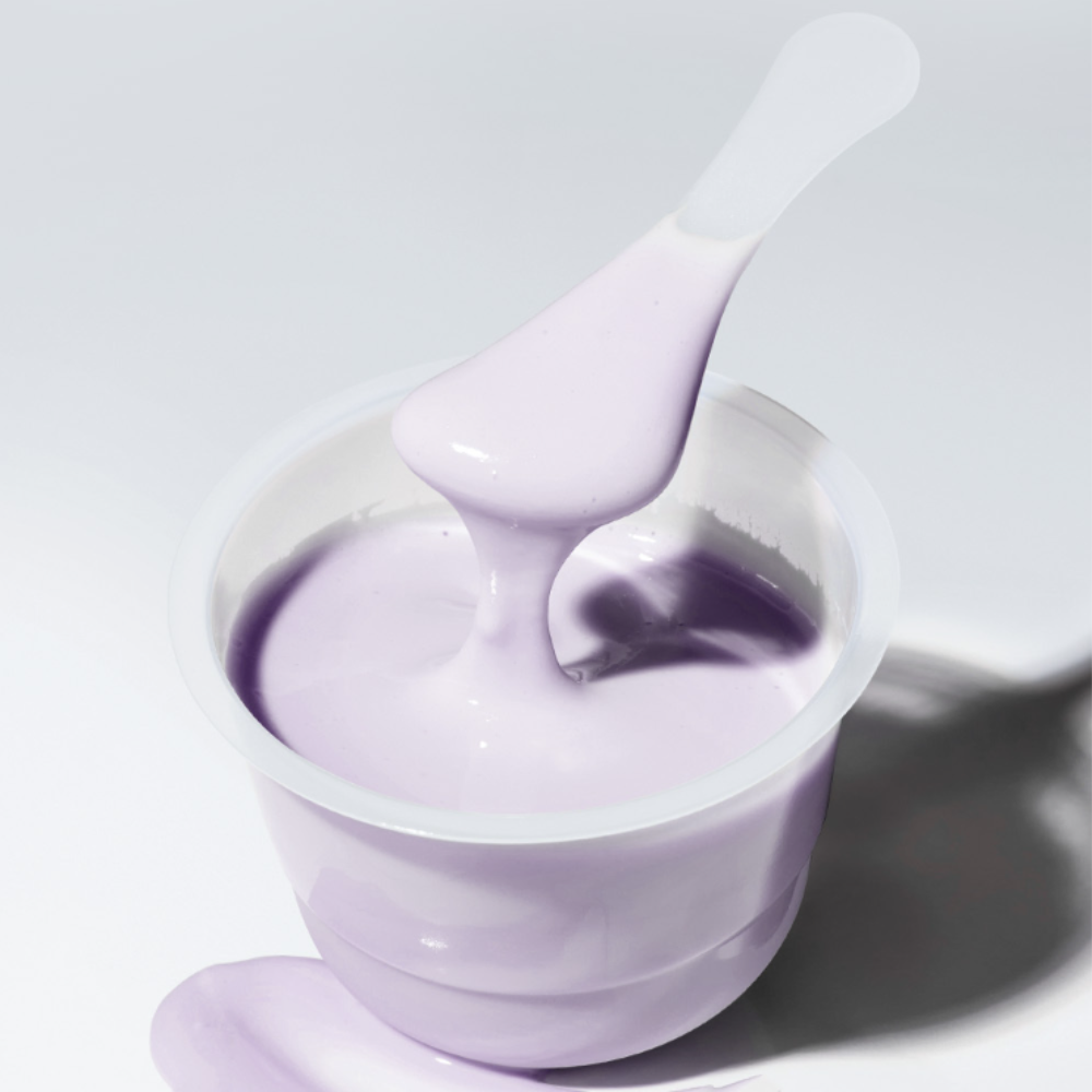SUNGBOON EDITOR Boosting Modeling Pack Meoru Podo Brightening, crème lissante violette dans un bol, marque SUNGBOON
