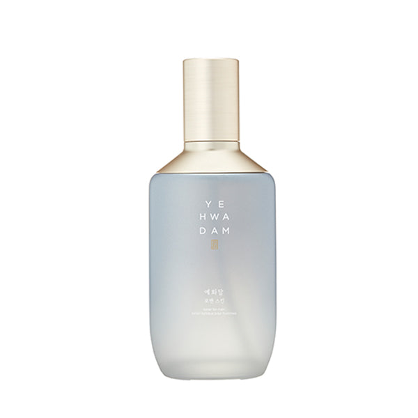 Décris l'image en français: THE FACE SHOP  Yehwadam For Men Skin, flacon bleu clair sur fond blanc, soin visage homme.