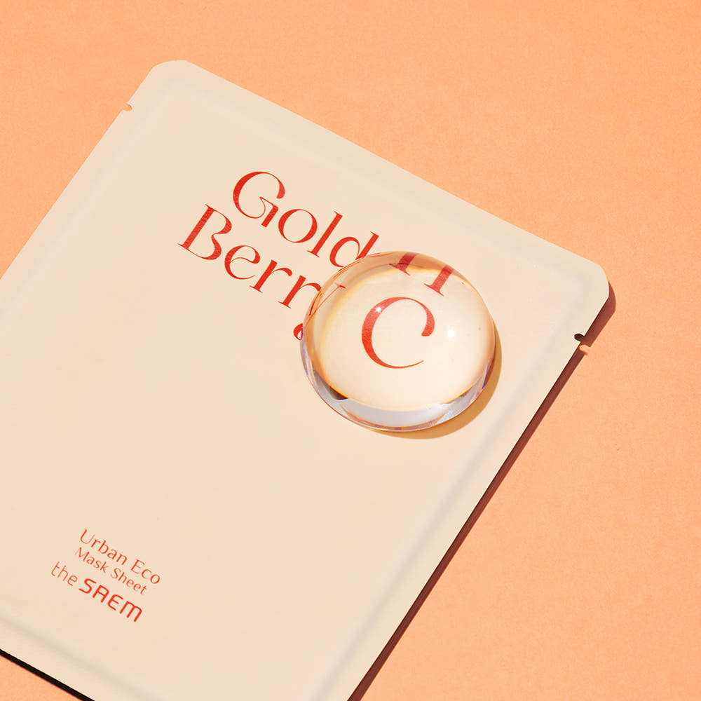 THE SAEM Urban Eco Golden Berry C Mask Sheets 10 Sheets, pack avec pastille “Golden Berry” sur fond orange, marque THE SAEM