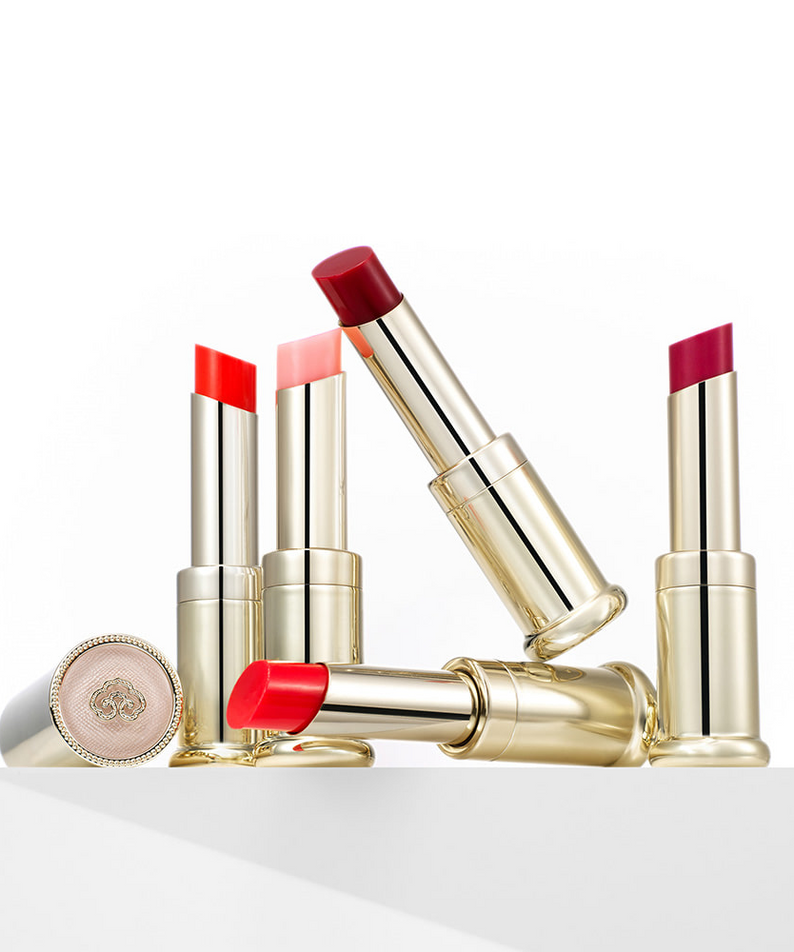 Collection de baumes à lèvres THE WHOO Gong Jin Hyang Mi Glow Lip Balm 3.3g, nuance élégante et emballage doré luxueux.