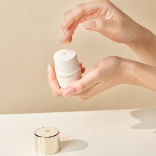 THE WHOO Royal Essential Golden Lip Serine 15ml disponible sur Ma petite Coree, ton Eshop 100% K-beauty en direct de Seoul