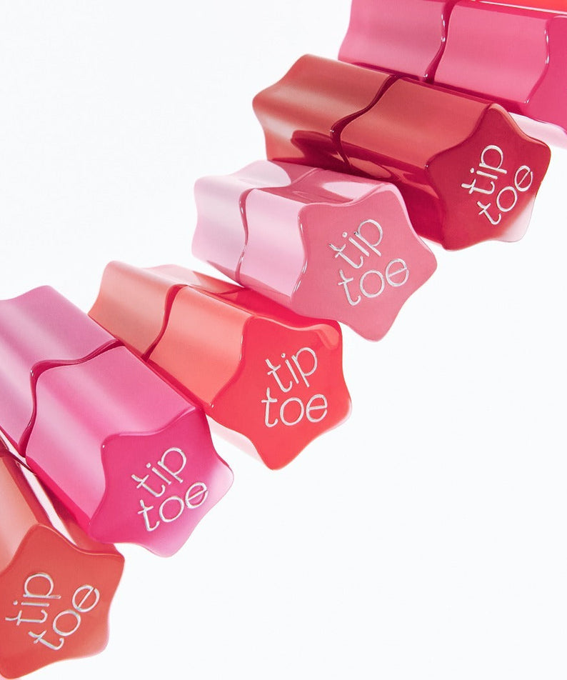 Couleurs vibrantes de TIP TOE Glowit Sorbet Tint, rouges à lèvres en forme d'étoile pour une application parfaite et éclatante.