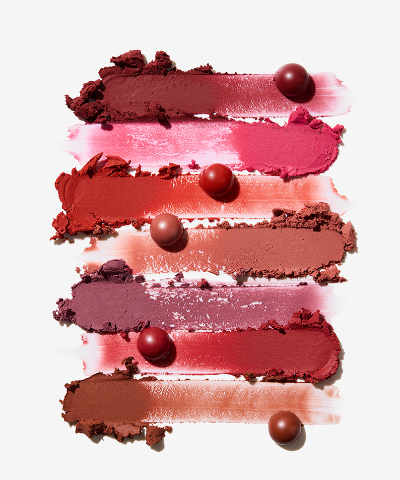 TOCOBO Powder Cream Lip Balm de la marque TOCOBO, gros plan sur texture rose gourmande, contexte beauté maquillage.