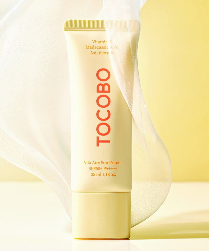 TOCOBO Vita Airy Sun Primer 35ml sur fond jaune lumineux, idéal pour une peau éclatante et protégée, formule légère et nourrissante.