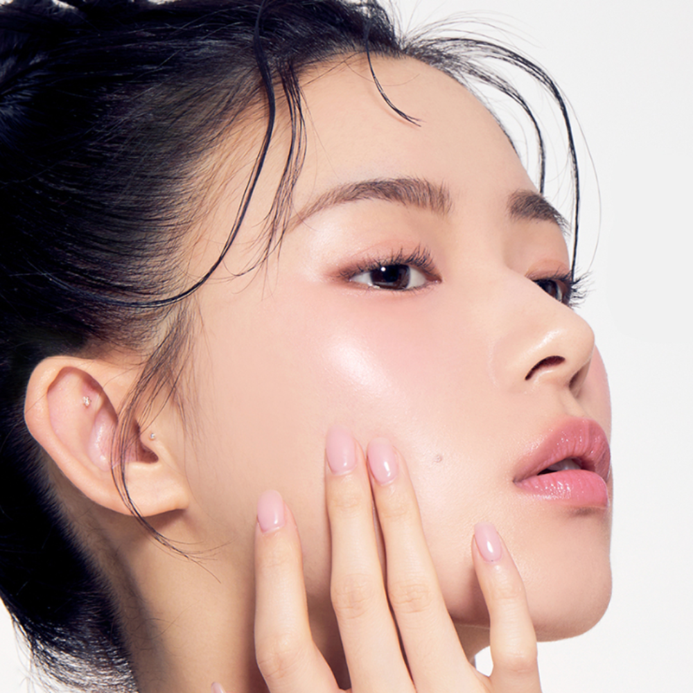 TONY MOLY Eyetone Strong Eye Lash Serum disponible sur Ma petite Coree, ton Eshop 100% K-beauty en direct de Seoul