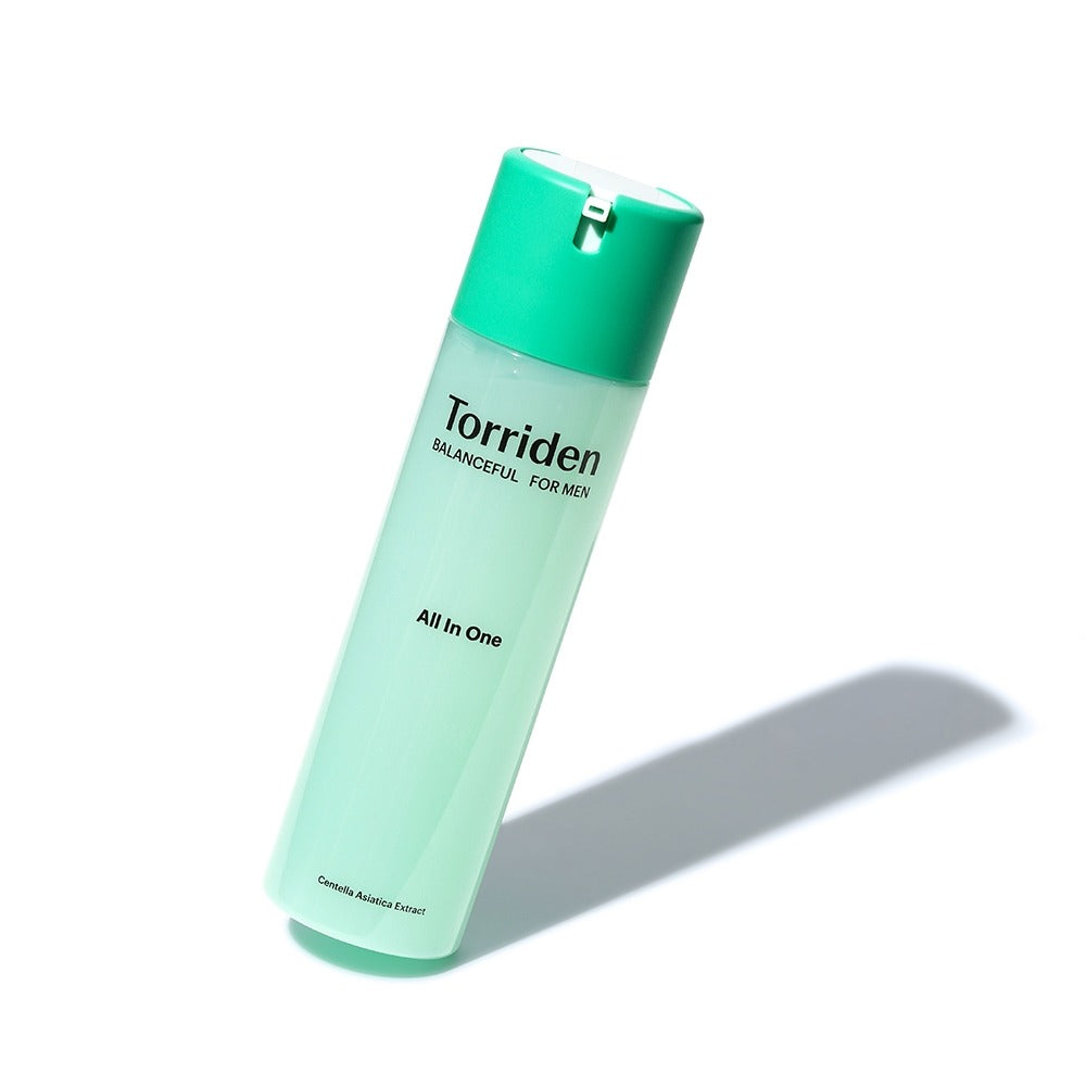 Décris l'image en français : TORRIDEN Balanced For Men Cica Fresh All-in-One 200g, flacon vert menthe sur fond blanc.