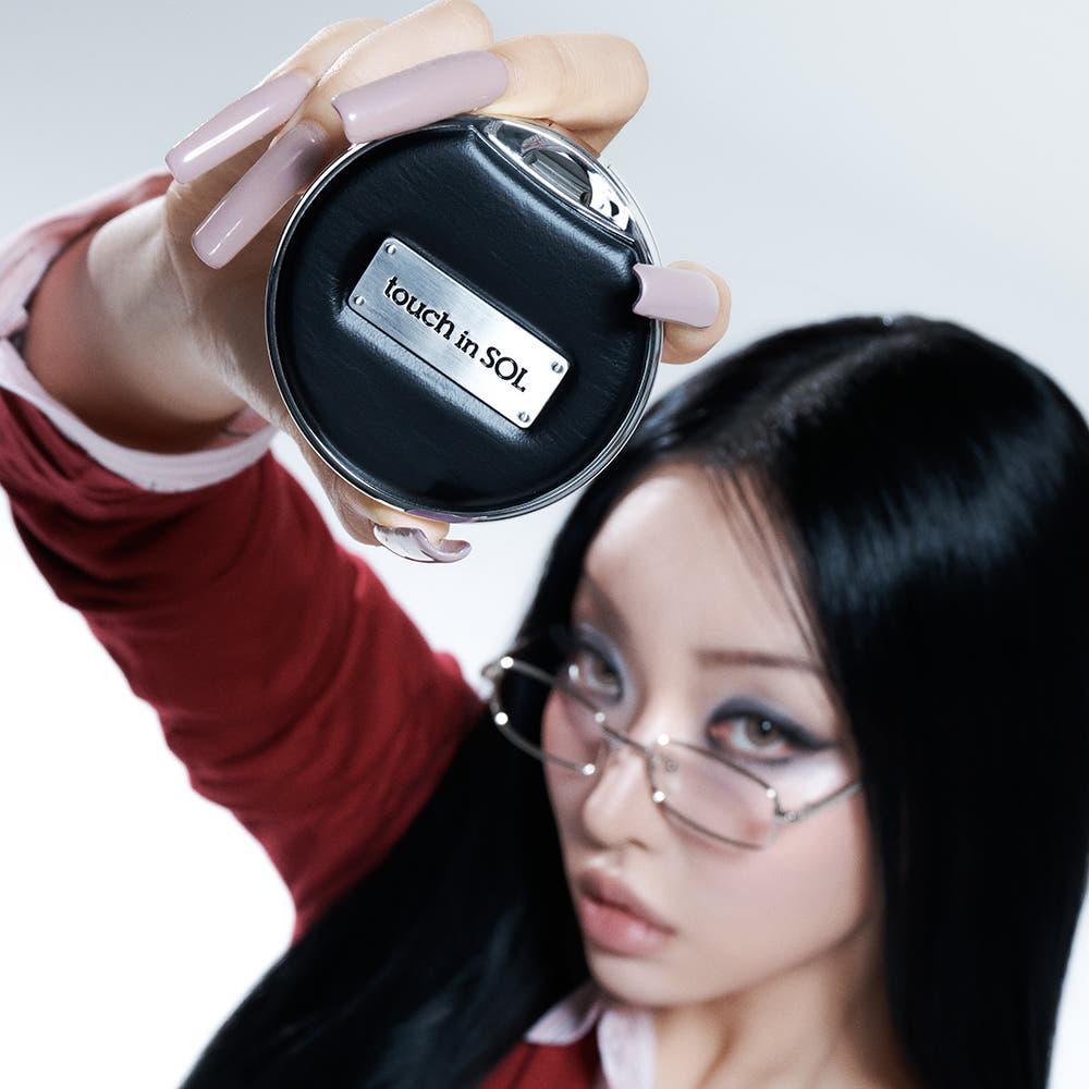 TOUCH IN SOL Blackwear Skin Cover Cushion (Main Product + Refill)