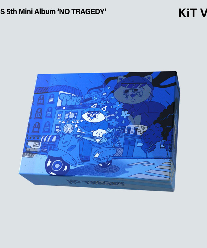 TWS - 5th Mini Album [NO TRAGEDY] (KiT Ver.) - Album Kpop : pochette bleue illustrée, sur fond clair.