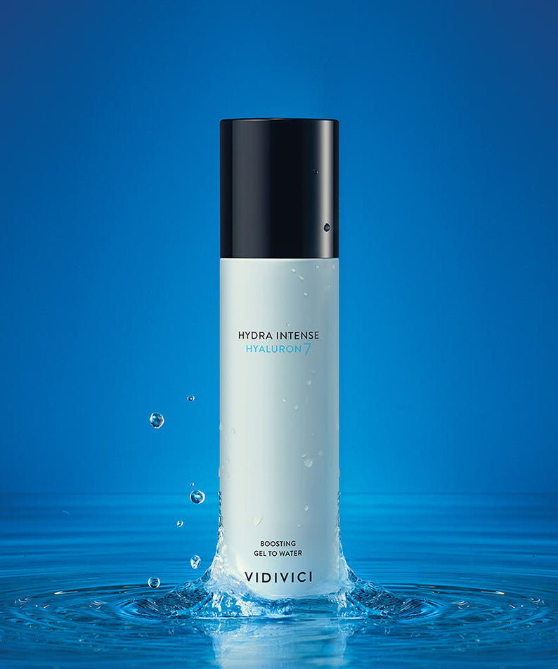 VIDIVICI Hydra Intense Hyaluronic 7 Boosting Gel to Water 120ml, gel hydratant à l’eau, bouteille sur fond bleu