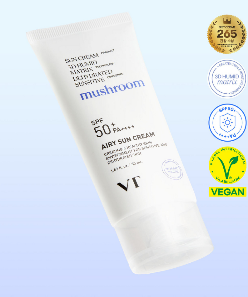 VT COSMETICS Airy Sunscreen 50ml de VT Cosmetics, tube blanc sur fond bleu clair, avec logos SPF50 et hydratation.