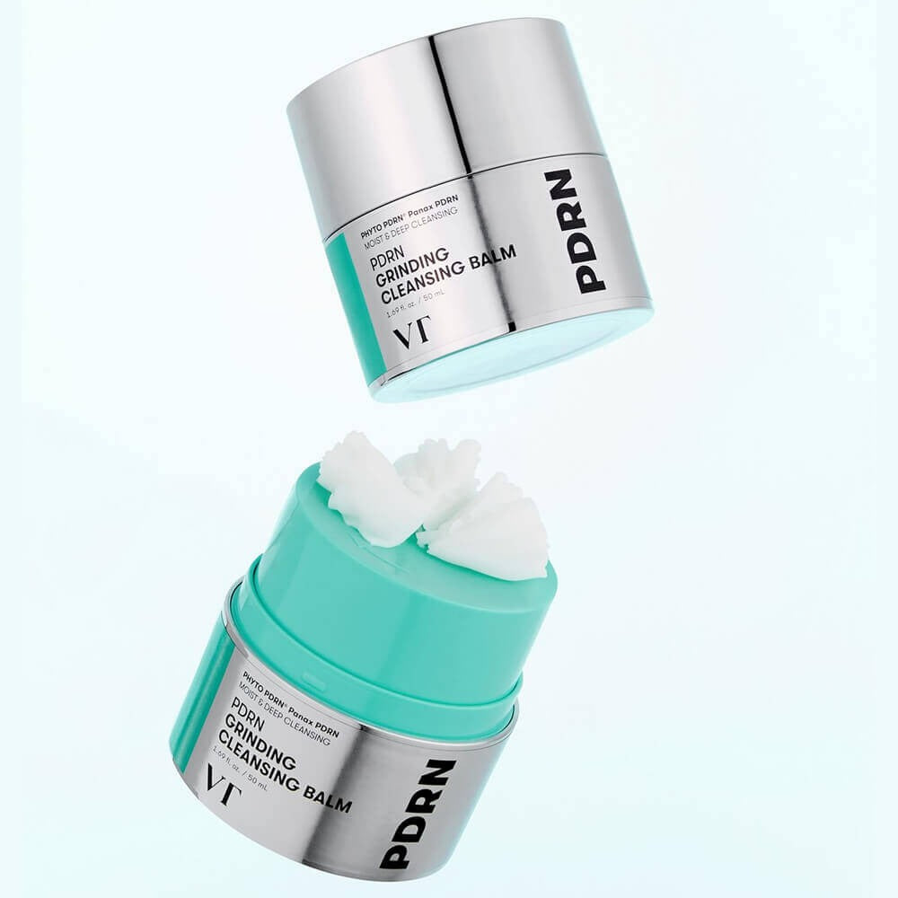 VT COSMETICS PDRN Grinding Cleansing Balm 50ml de VT Cosmetics, baume nettoyant en pot avec texture crémeuse sur fond clair