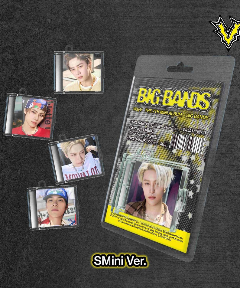 WAYV - 7th Album [BIG BANDS] (SMini Ver.) (Random 1 of 5) - Album Kpop, visuel packaging avec photos sur fond noir.