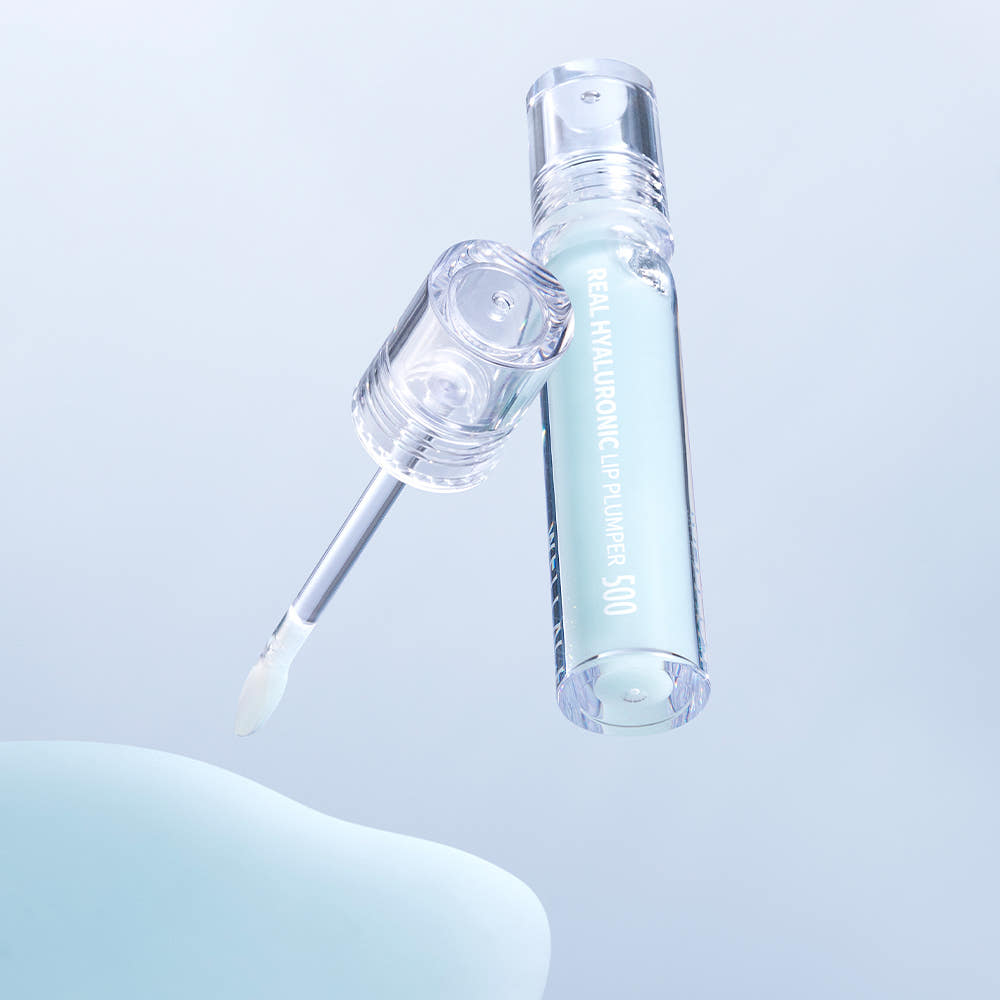 WELLAGE  Real Hyaluronic Lip Plumper 3.8ml, flacon et embout applicateur sur fond clair, photo produit marque WELLAGE