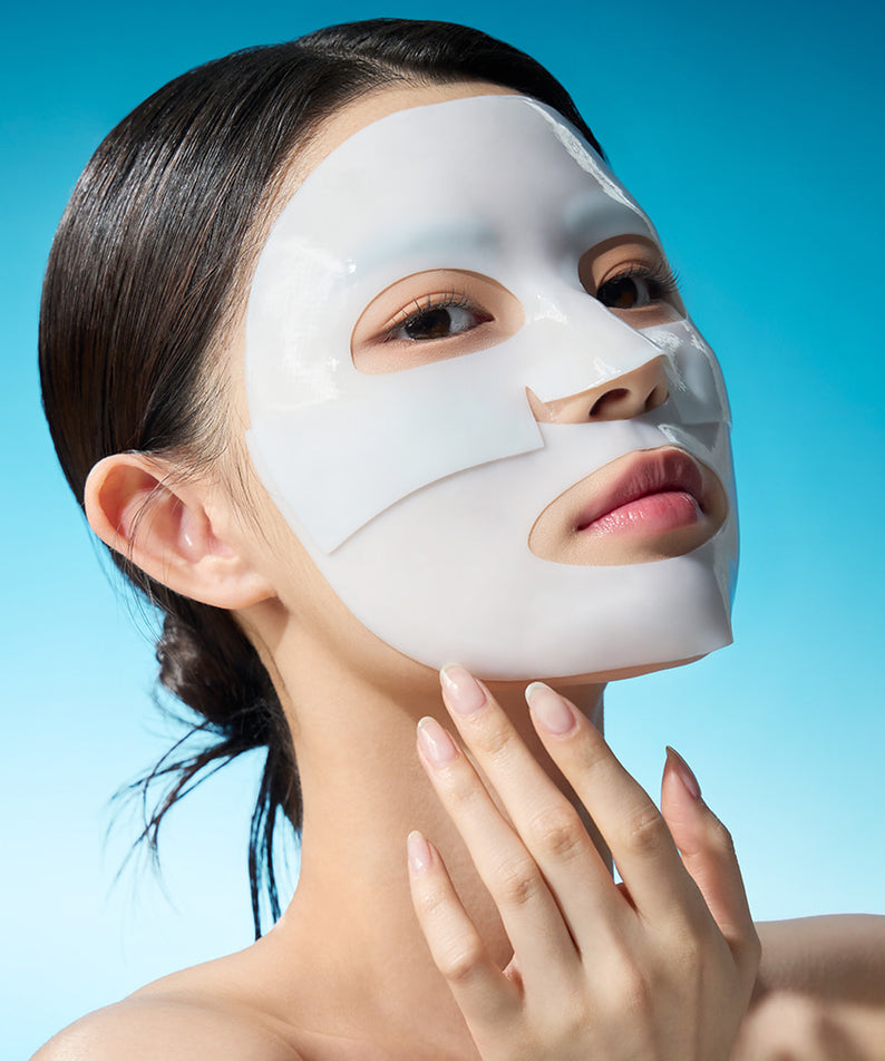 WELLAGE Real hyaluronic Glow Booster PDRN Mask 5 Sheets, masque visage hydratant WELLAGE sur peau, fond bleu
