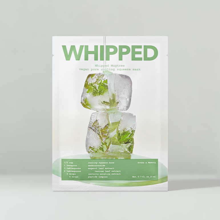 WHIPPED Mugtree Vegan Pore Cooling Squeeze Mask 1ea, sachet blanc avec herbes vertes, pack produit sur fond clair.