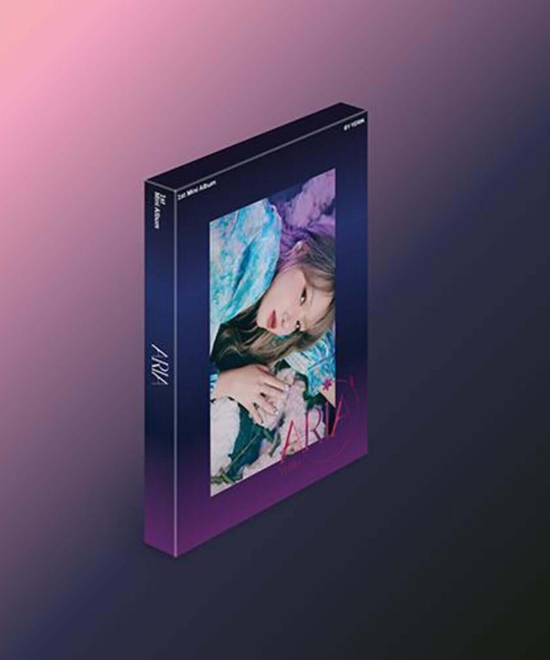 YERIN - 1st Mini Album [ARIA] (Night ver.) - Album Kpop, couverture nocturne YERIN, visuel violet/bleu sur fond sombre
