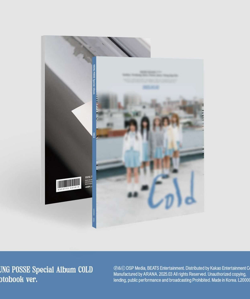 YOUNG POSSE - Special Album [COLD] (Photobook ver.) - Album Kpop : coffret photobook bleu, groupe en ville, marque YOUNG POSSE