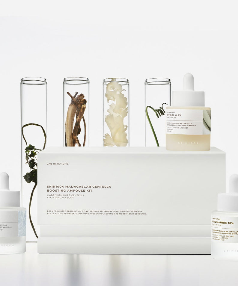 Kit de soins visage SKIN1004 Madagascar Centella Boosting Ampoule Kit avec fioles de sérum pour peau éclatante et hydratée.