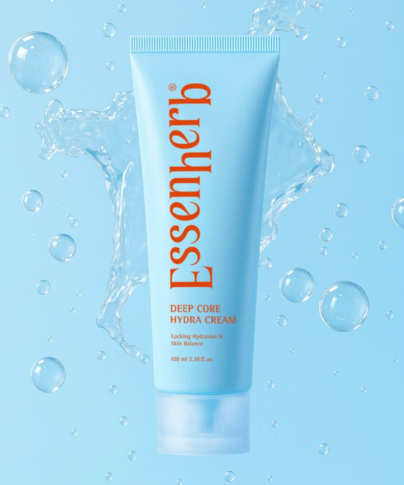 Crème hydratante ESSENHERB Deep Core Hydra Cream 100ml avec fond bleu et bulles d'eau.