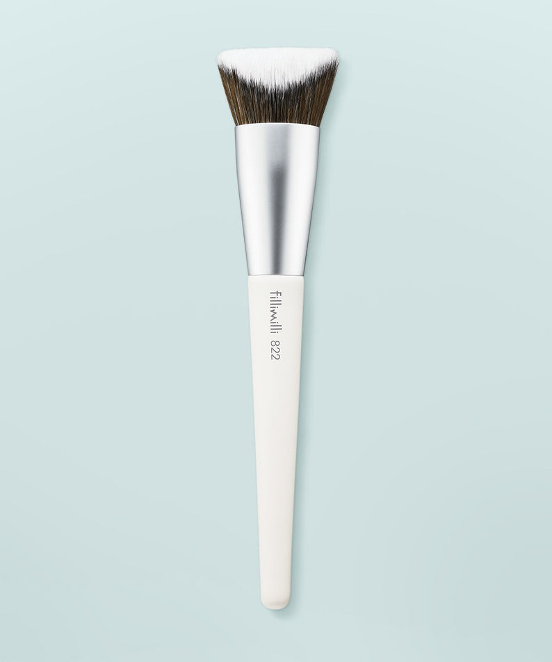 FILLIMILLI V-Cut Foundation Brush 822