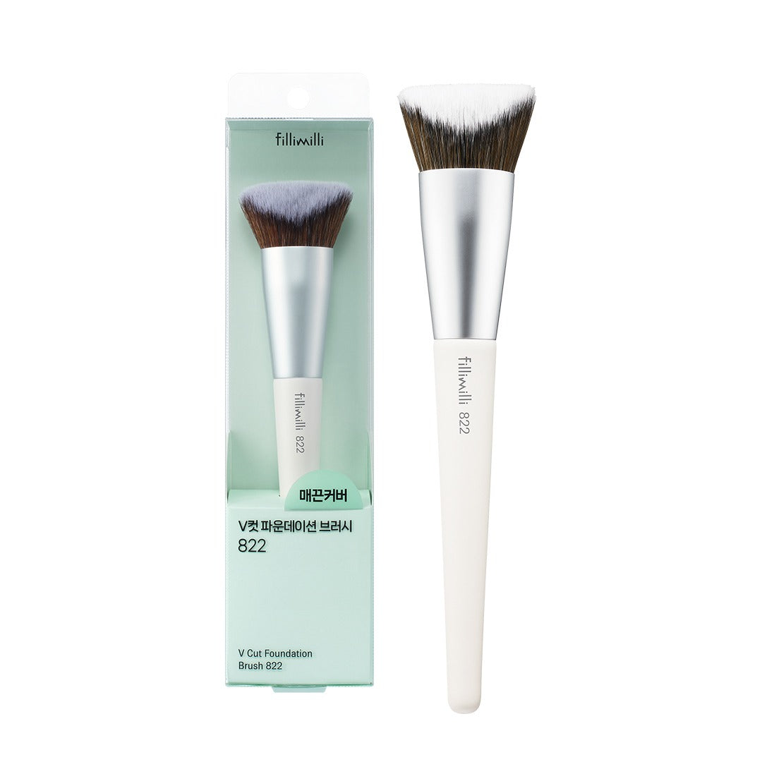 FILLIMILLI V-Cut Foundation Brush 822