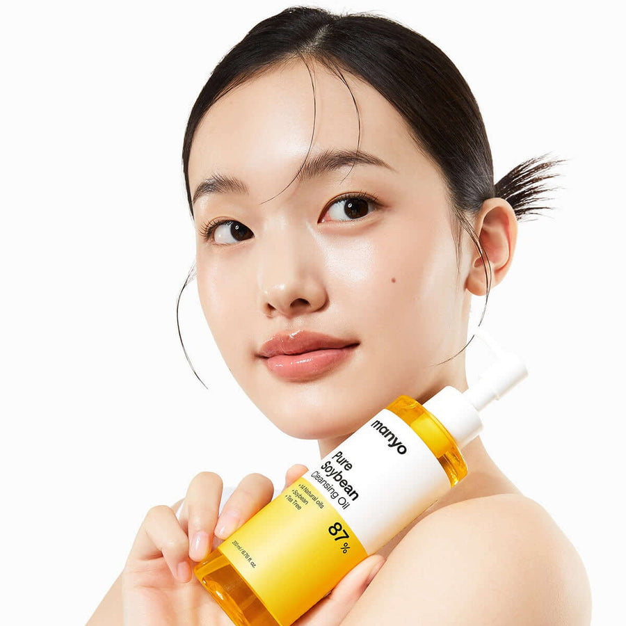 MANYO Pure Soybean Cleansing Oil 200ml (Copy)